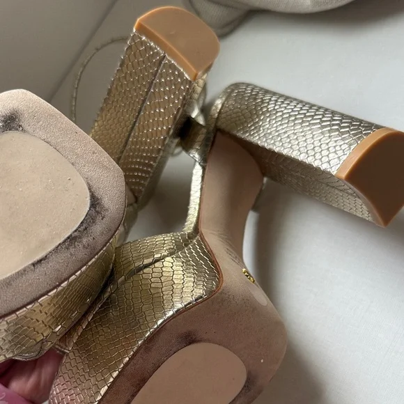 Stuart Weitzman Metallic Gold Platform Heels - Picture 3 of 5